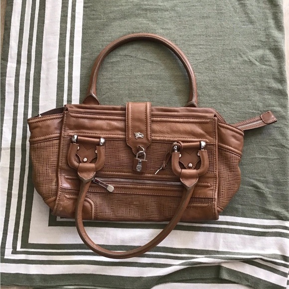 Burberry Quilted Manor Large Tote Bag in Tan Perforated Silver Accents - Picture 9 of 9